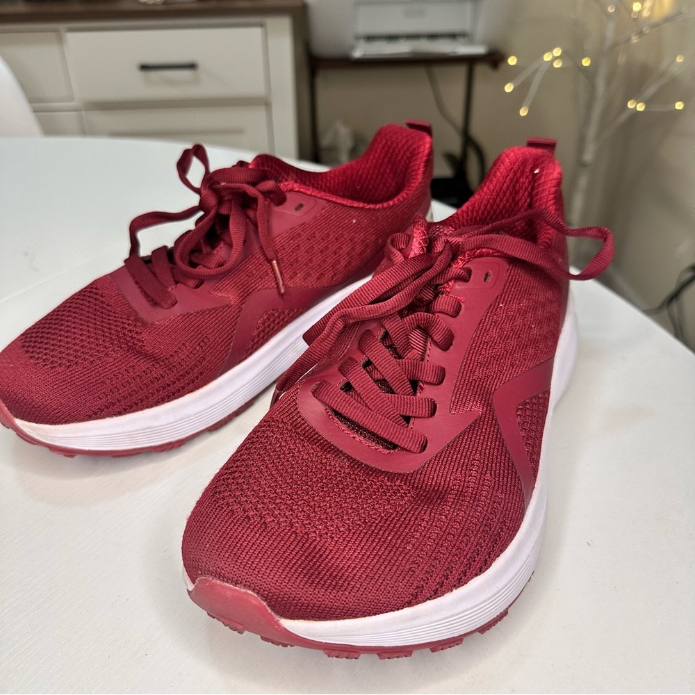 BRONAX Women's Red Athletic Shoes